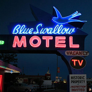 motel-tv-neon-sign
