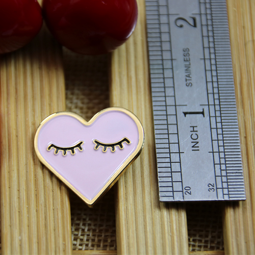 Soft Enamel Lapel Pins for Pink Heart Shape