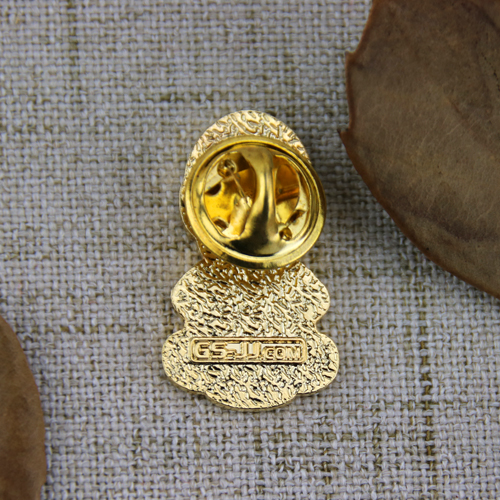 Aliens lapel pins