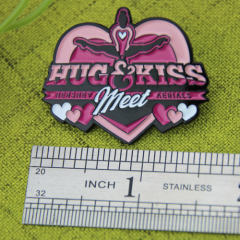 Custom Lapel Pins for Hug and Kiss