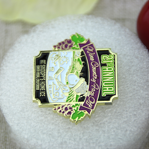 Custom Pins for Snoopy