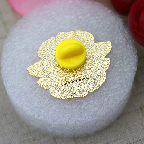 Custom Lapel Pins for Pazy Amor