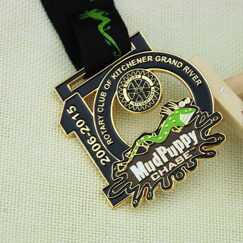 10th Annual Mudpuppy Chase Race Custom Medals