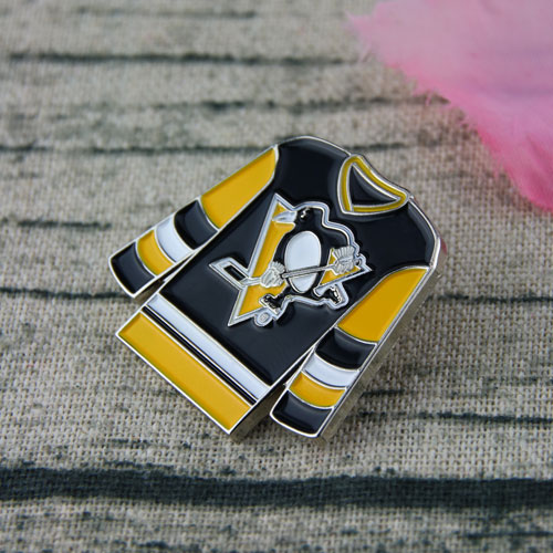 Sweater Custom Lapel Pins