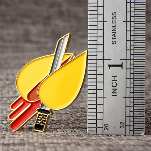 Knife brooch pins