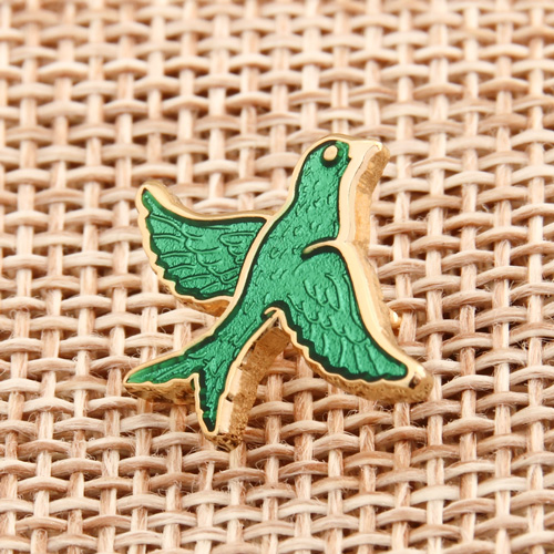 Bird shirt pins