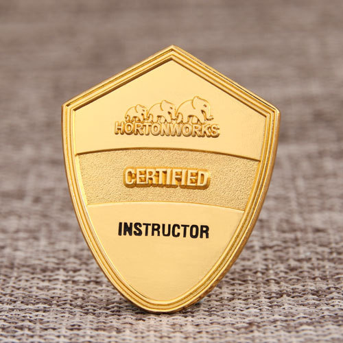 Custom Badge Lapel Pin, Custom School Badge Pins Award Medals Costume  Decorations, Excellence Recognition & Appreciation Lapel Pins-Gold Plated  Enamel