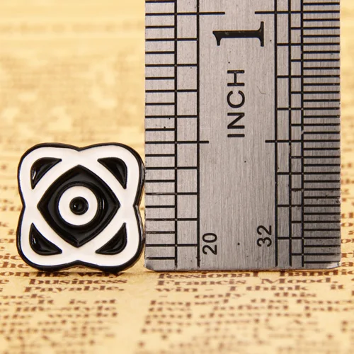 Collar custom enamel pins