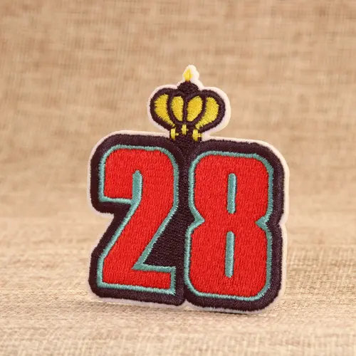 28 Embroidered Patches 