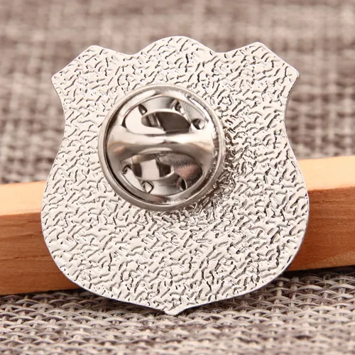 Safe driver custom lapel pins