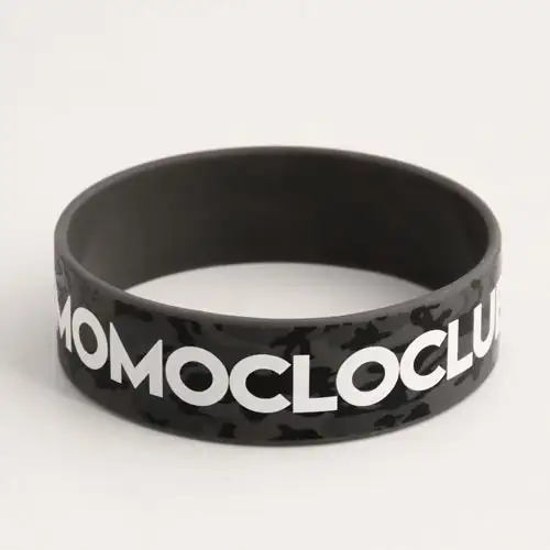 MOMCLO CLUB XOXO Wristbands