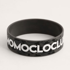 MOMCLO CLUB XOXO Wristbands