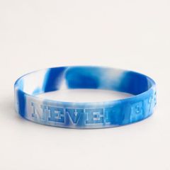 Never Ever Give Up Awesome Wristbands